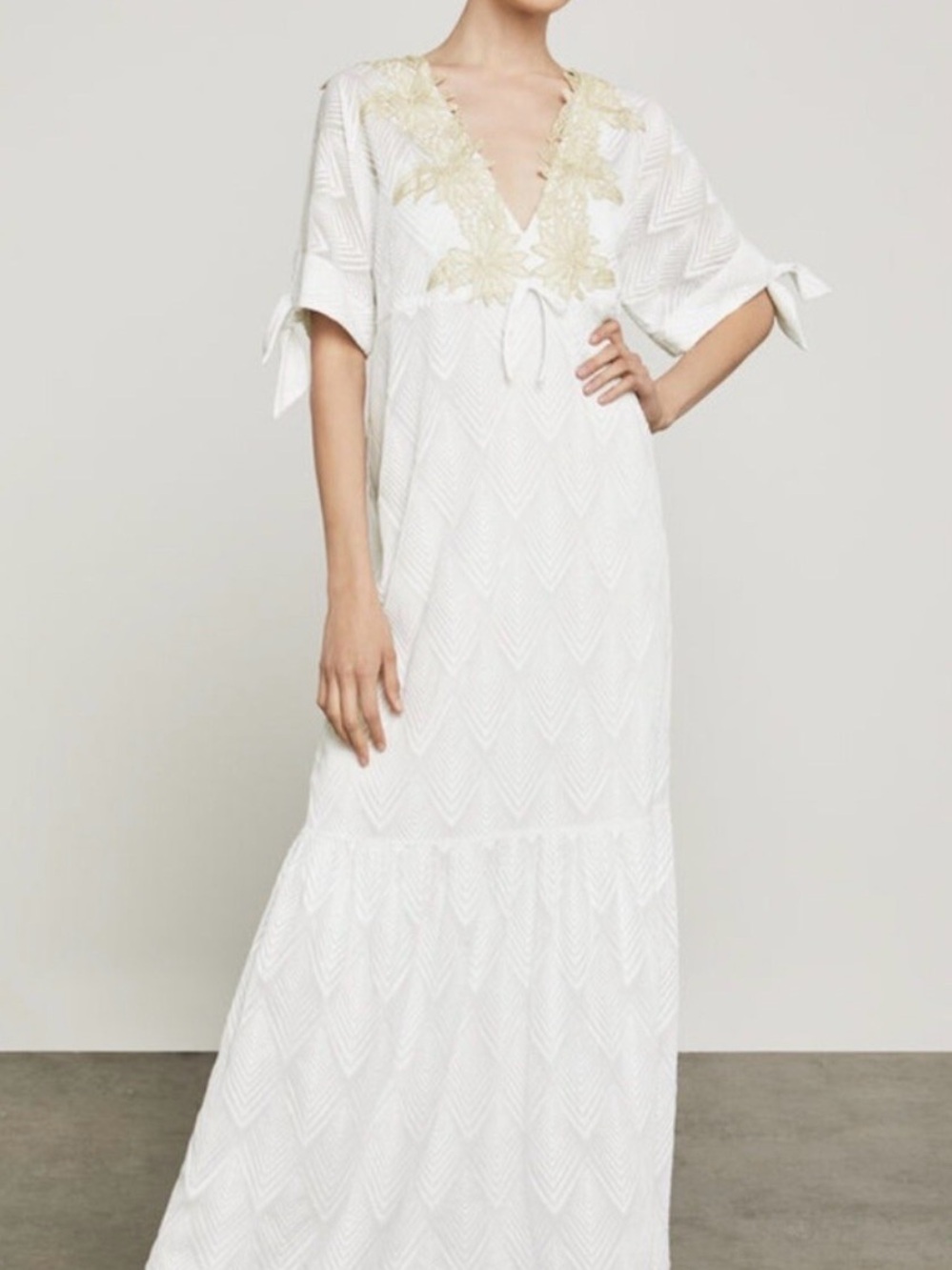 $368 BCBG MaxAzria Alysa Embroidered Sleeve Tie Cold Shoulder Dress XXS
